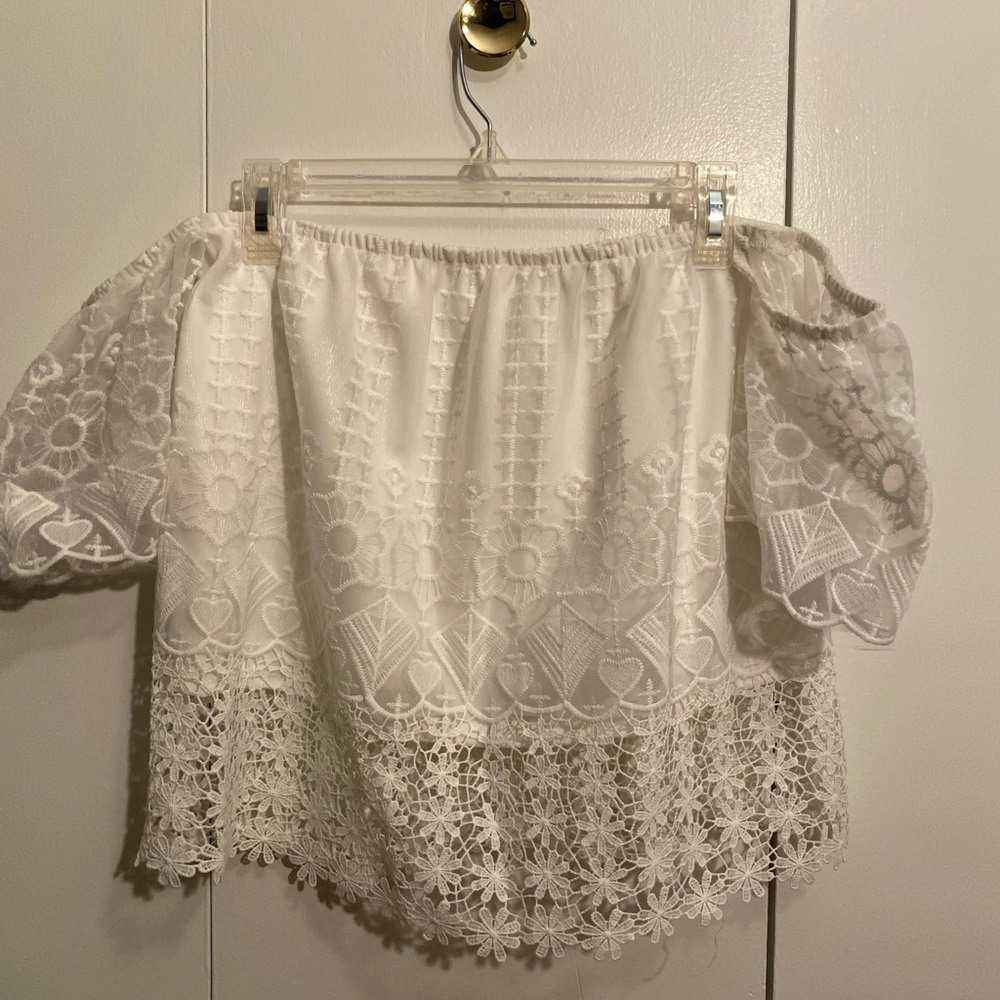White off the shoulder crop